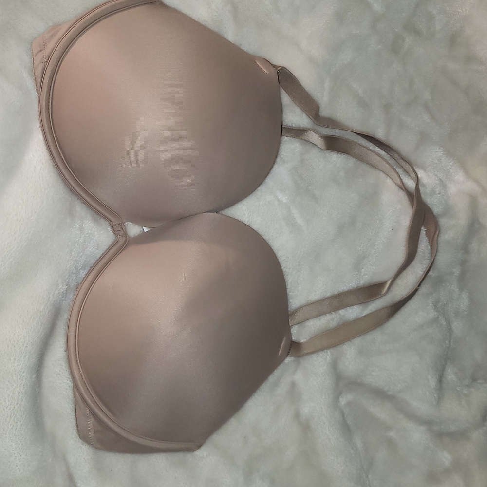 PINK Victoria's Secret Smooth Light Nude T-Shirt Bra